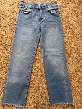 Kensie Light Blue Straight-Leg Jeans with Frayed Hem